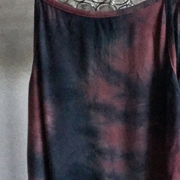 The dye blue and pink top - Picture 2 of 2